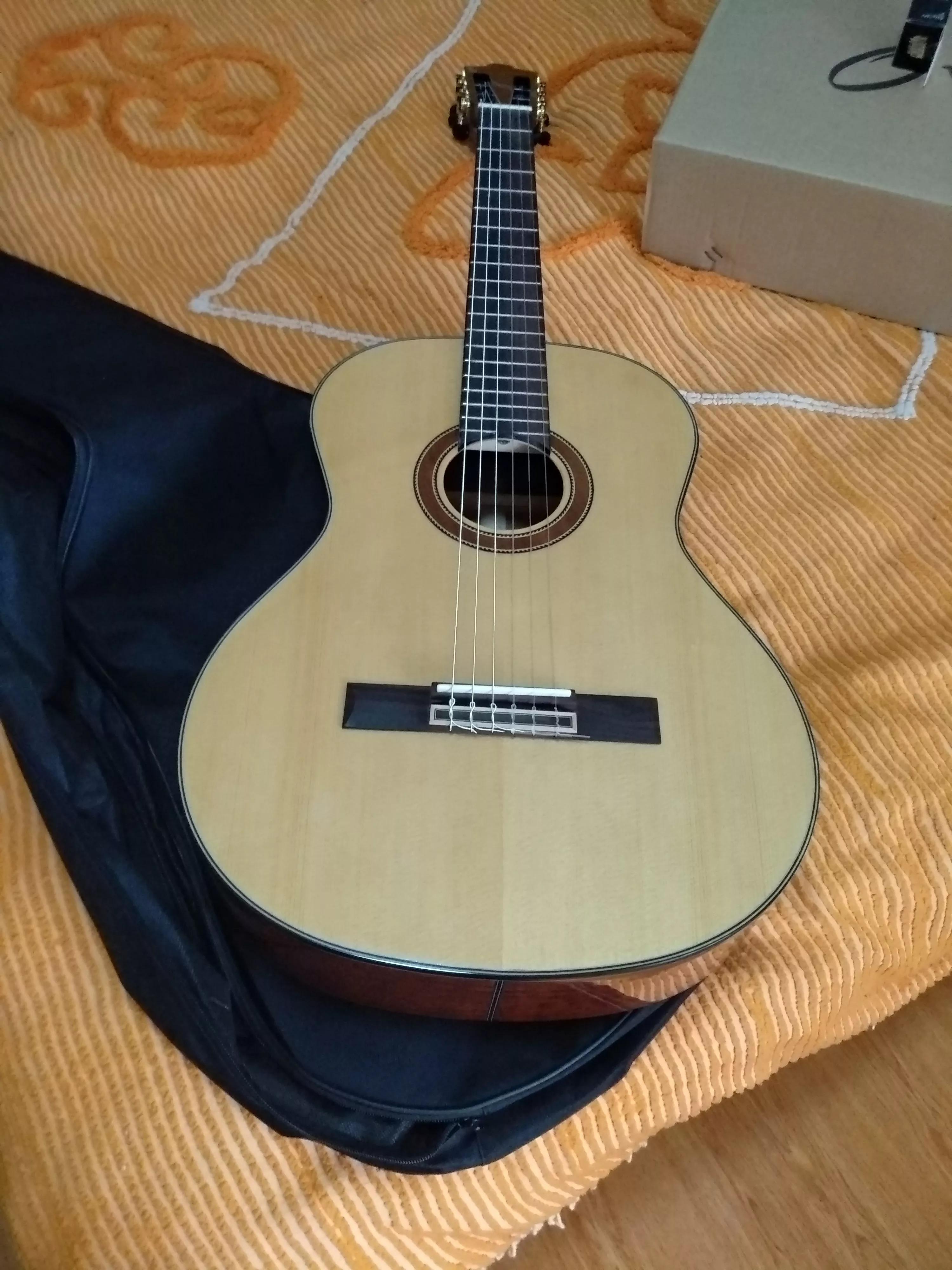 吉他手的日常：凌晨三点还在练琴，他们为何如此执着？